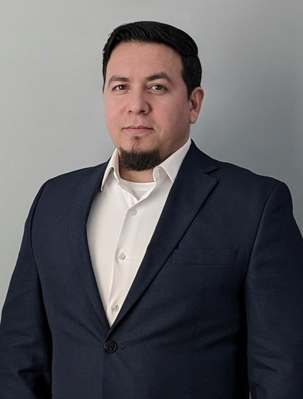 Yoel Alvarez headshot